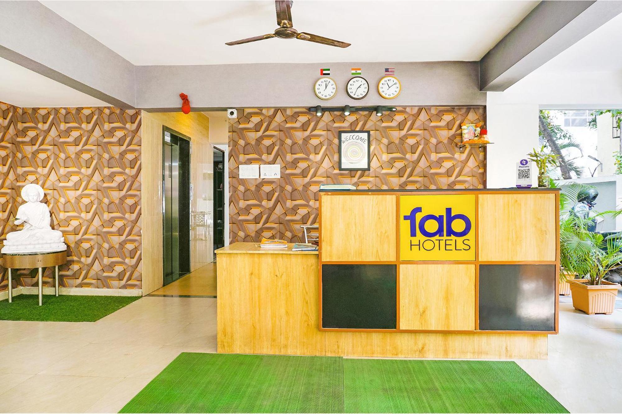 Fabhotel Saffron Inn I - Nr Darshan Museum Pune Bagian luar foto