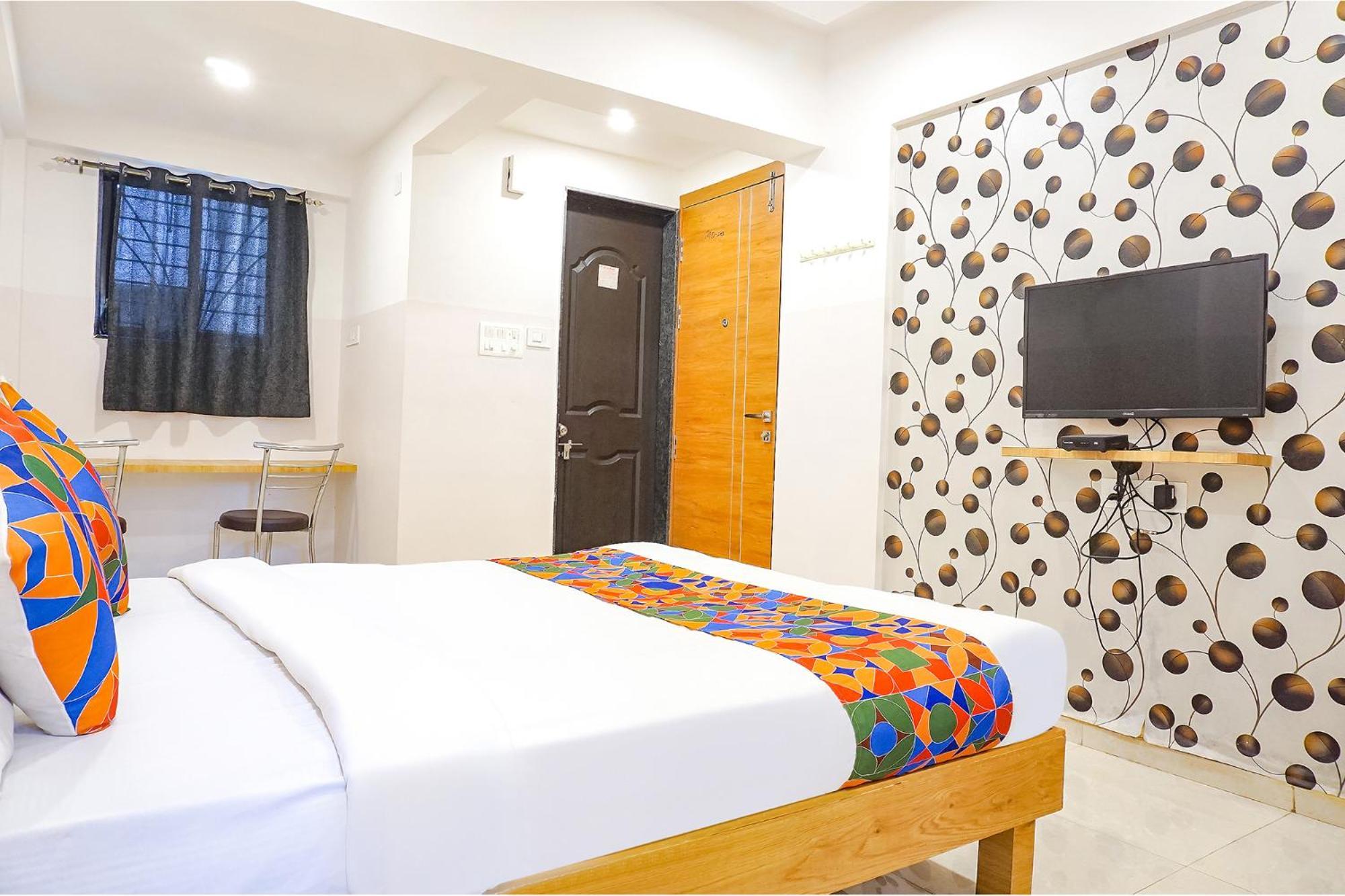 Fabhotel Saffron Inn I - Nr Darshan Museum Pune Bagian luar foto