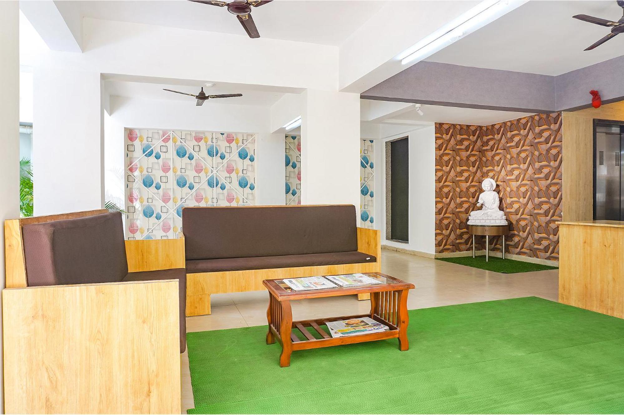 Fabhotel Saffron Inn I - Nr Darshan Museum Pune Bagian luar foto