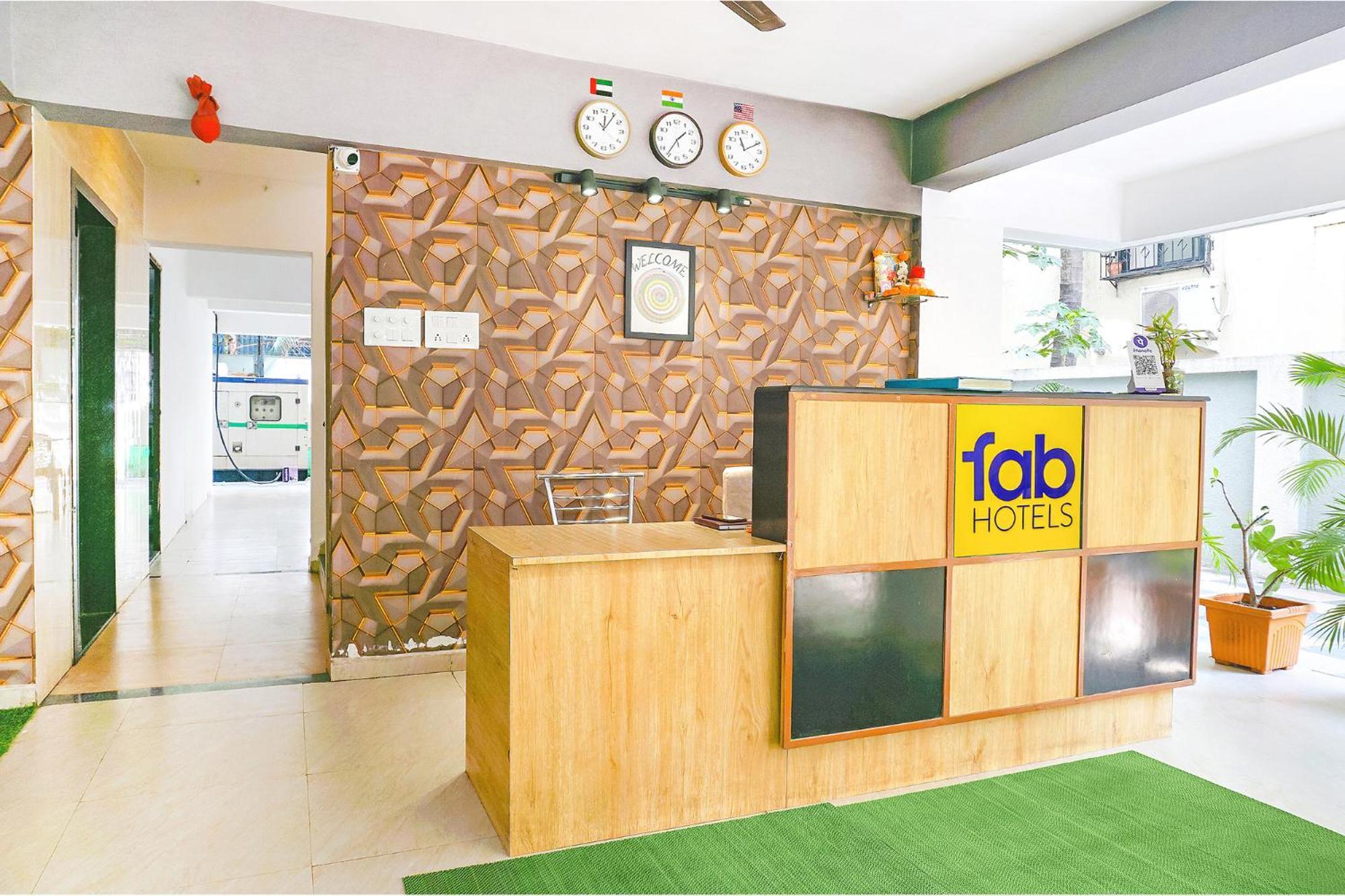 Fabhotel Saffron Inn I - Nr Darshan Museum Pune Bagian luar foto